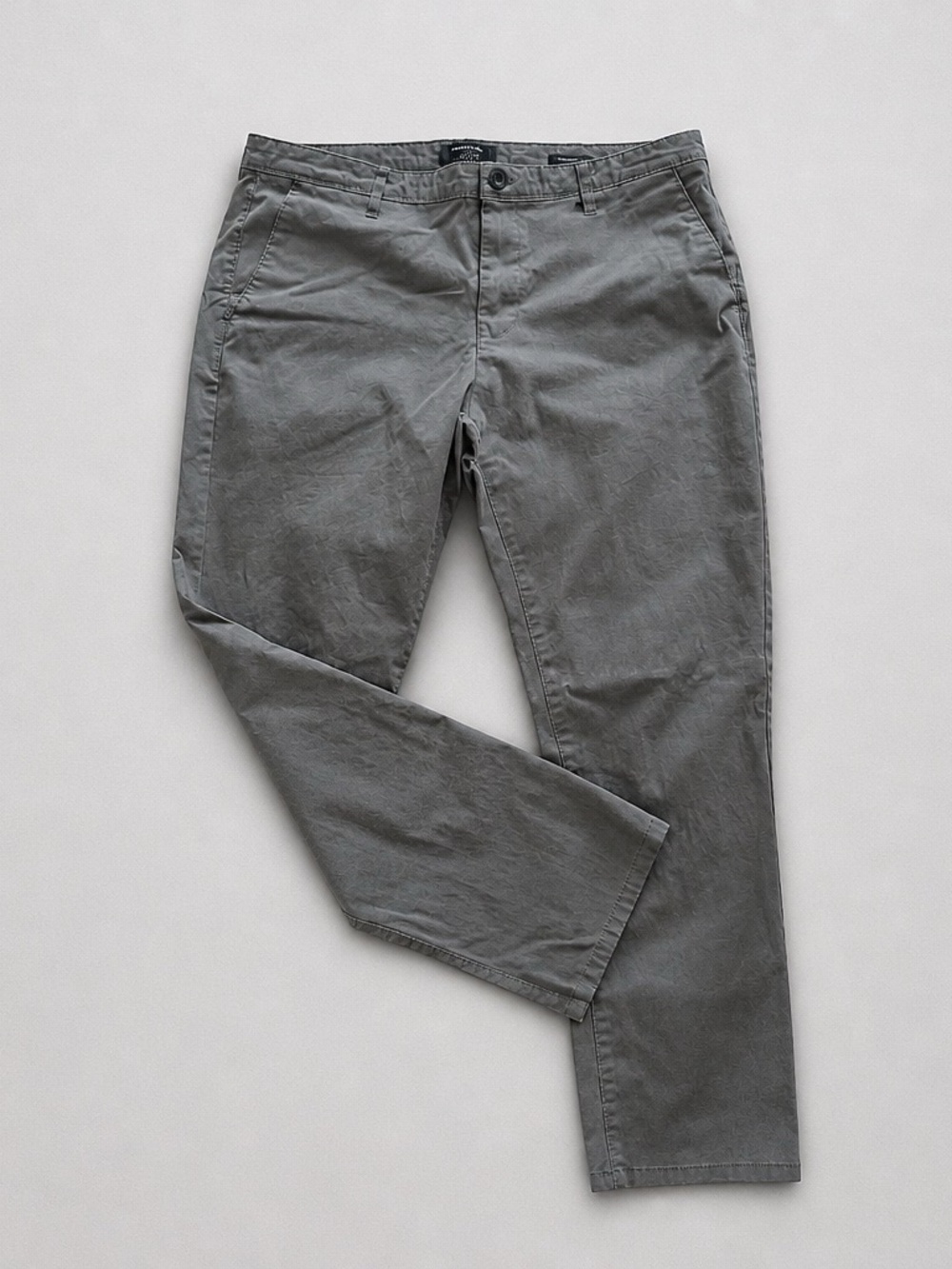 Kenneth Cole Men's Chino Pants
Men’s size 36 x 32  Khaki color